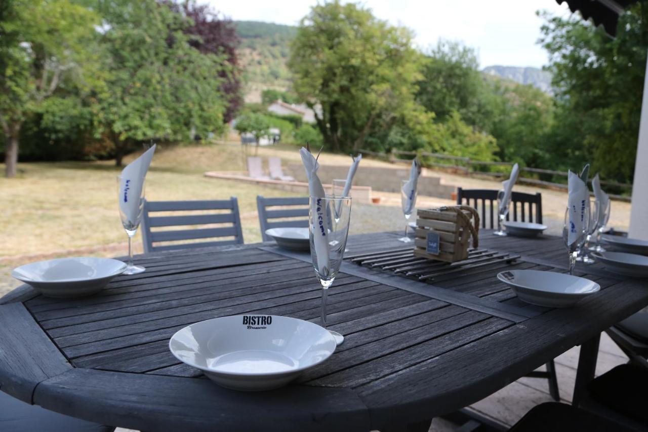 Private Riverside Villa With Breathtaking Views Axat Экстерьер фото